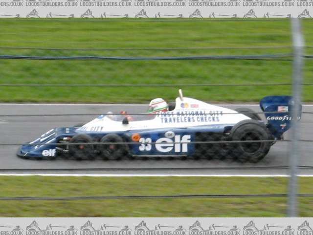 Rescued attachment 2007-06-30 9 Brands Hatch HSCC Historic Formula One Tyrell 6-wheeler.JPG